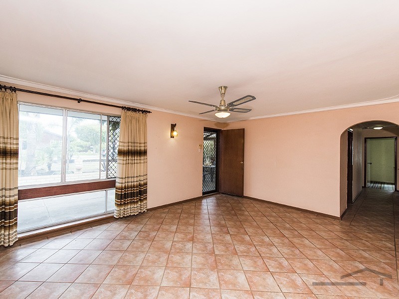 90 Morfitt Street, Mandurah WA 6210