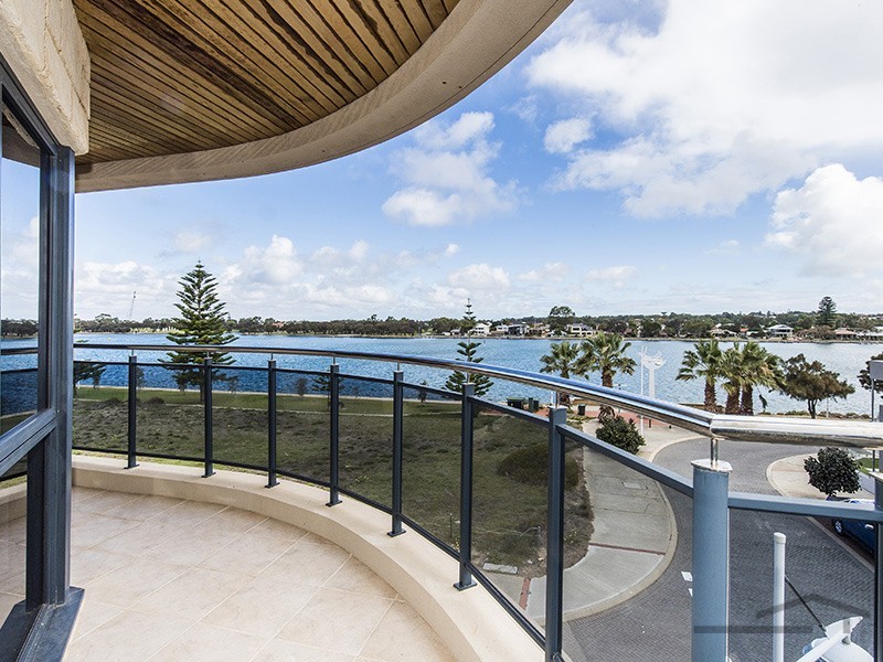 4/27 Treviso Mews, Mandurah WA 6210