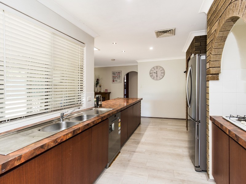 59 Glencoe Parade, Halls Head WA 6210