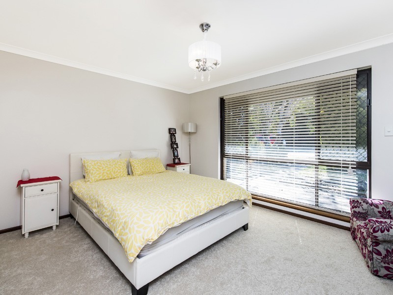 59 Glencoe Parade, Halls Head WA 6210