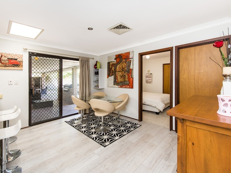 59 Glencoe Parade, Halls Head WA 6210