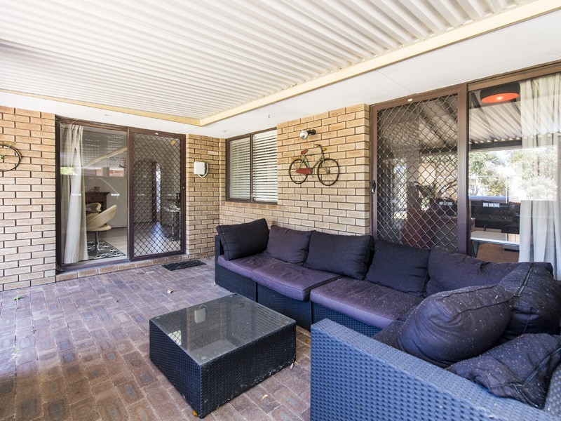 59 Glencoe Parade, Halls Head WA 6210