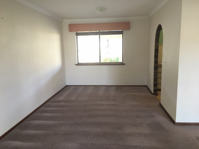 52 Glencoe Parade, Halls Head WA 6210