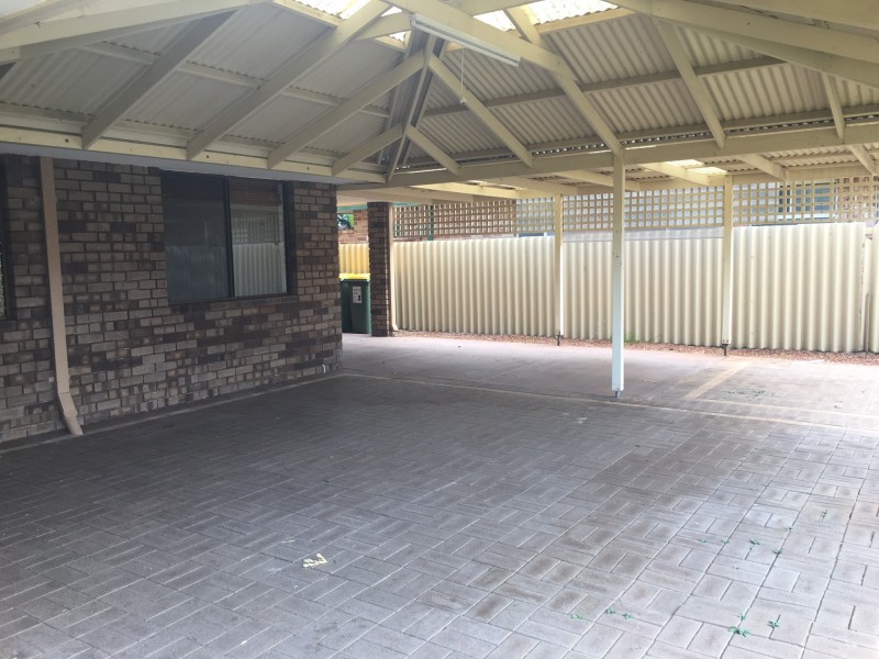 52 Glencoe Parade, Halls Head WA 6210