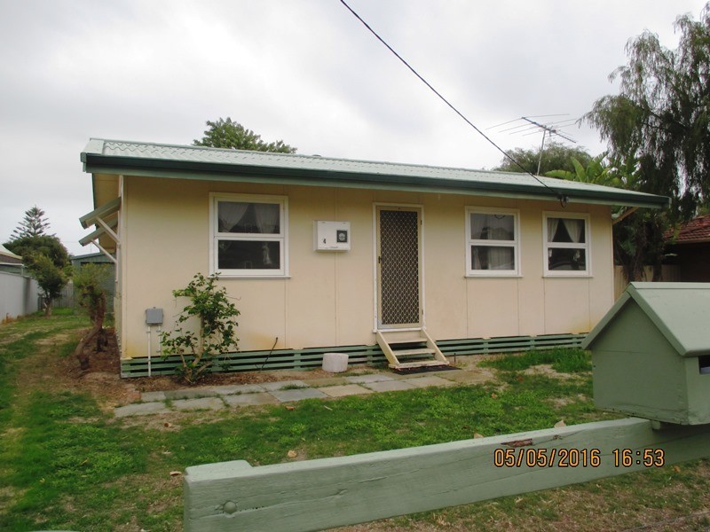 4 Nestor Way, Silver Sands WA 6210