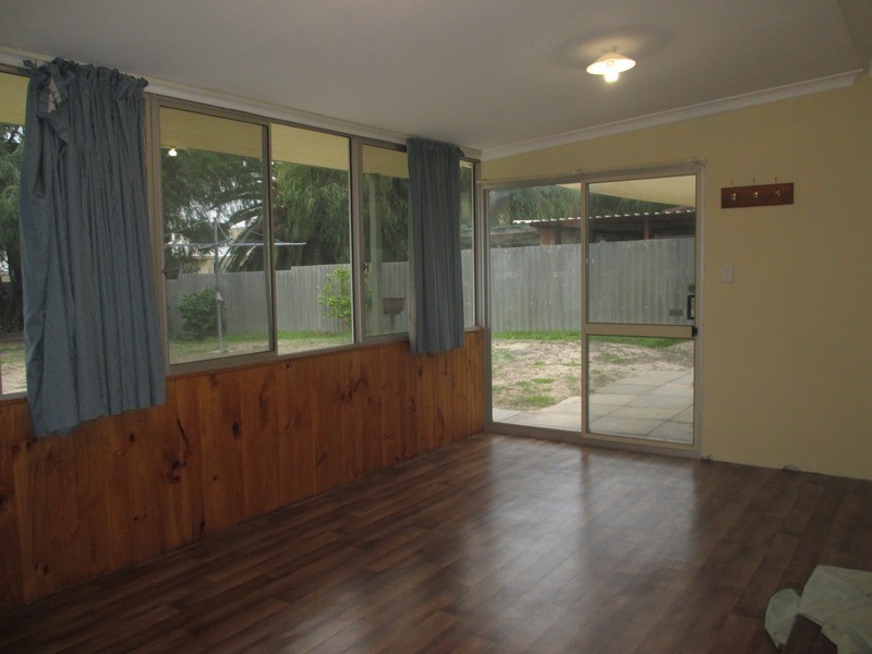 4 Nestor Way, Silver Sands WA 6210