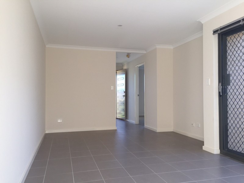 64 Mallina Crescent, Golden Bay WA 6174