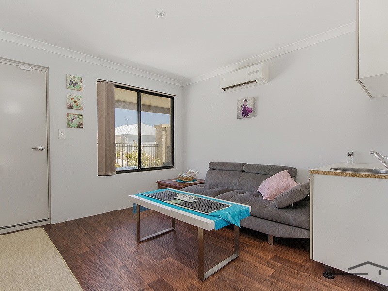 15 Payanna Grange, Lakelands WA 6180