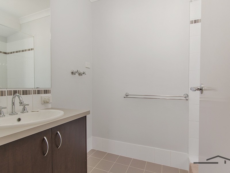 15 Payanna Grange, Lakelands WA 6180