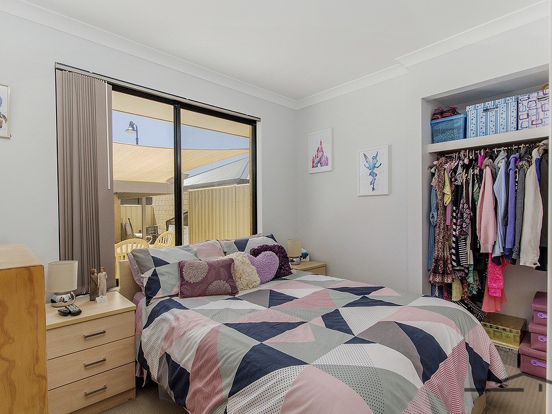 15 Payanna Grange, Lakelands WA 6180