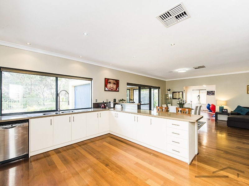 26 Bellavista Parade, Meadow Springs WA 6210