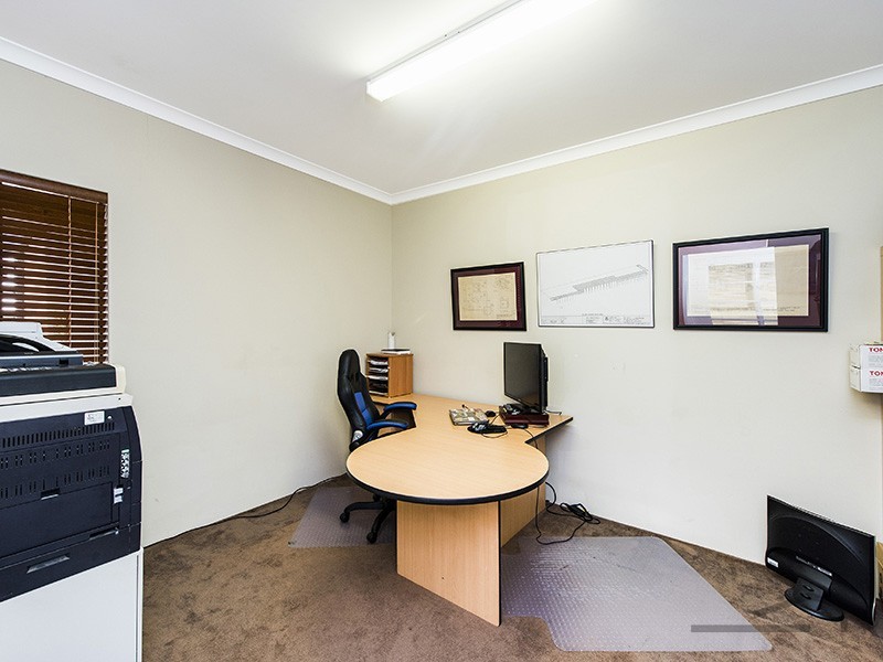 26 Bellavista Parade, Meadow Springs WA 6210