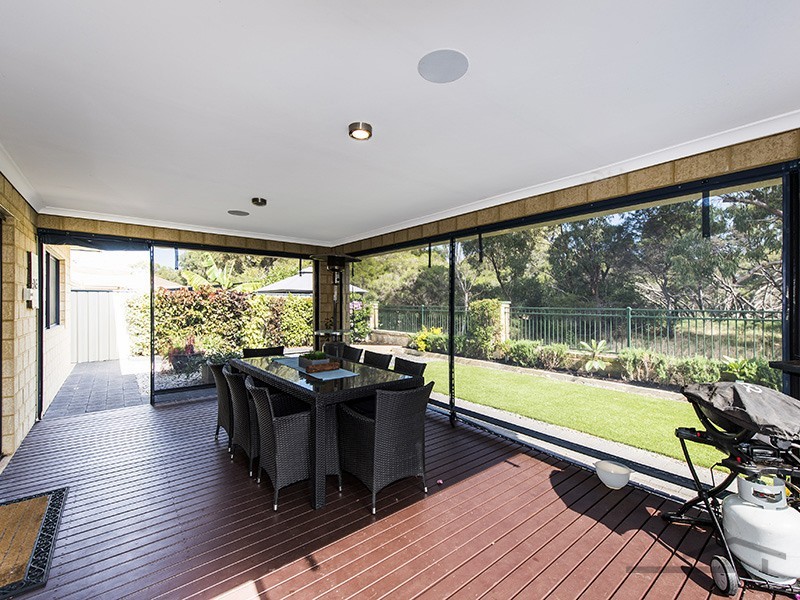 26 Bellavista Parade, Meadow Springs WA 6210