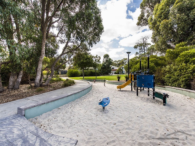 26 Bellavista Parade, Meadow Springs WA 6210