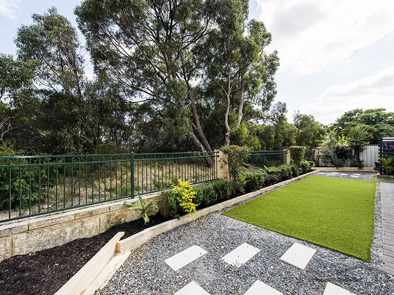 26 Bellavista Parade, Meadow Springs WA 6210