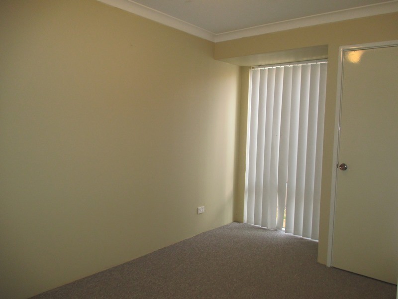 3 Sunningdale Chase, Meadow Springs WA 6210