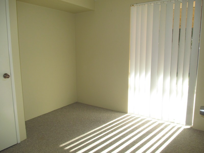 3 Sunningdale Chase, Meadow Springs WA 6210