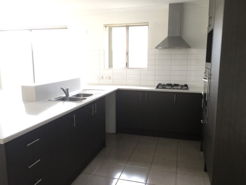 18 Countess Circuit, South Yunderup WA 6208