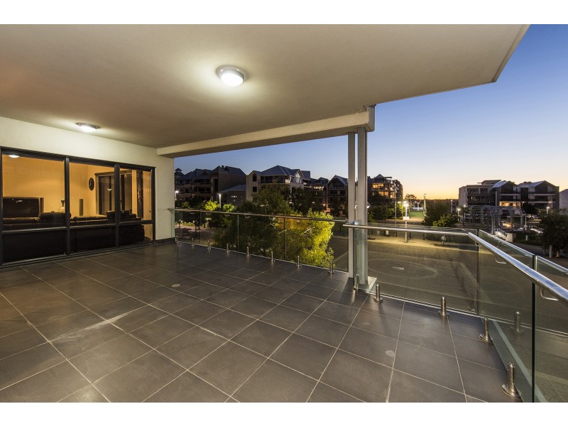 1/18 Cannaregio Square, Mandurah WA 6210
