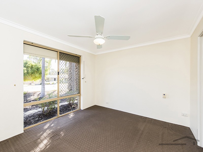34 Glencoe Parade, Halls Head WA 6210