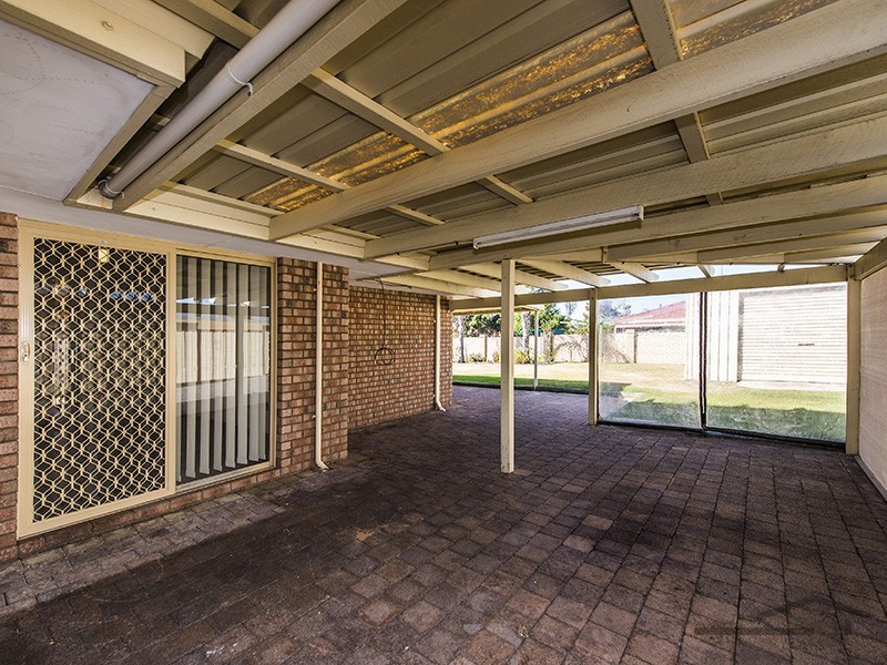 34 Glencoe Parade, Halls Head WA 6210
