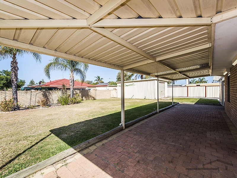 34 Glencoe Parade, Halls Head WA 6210