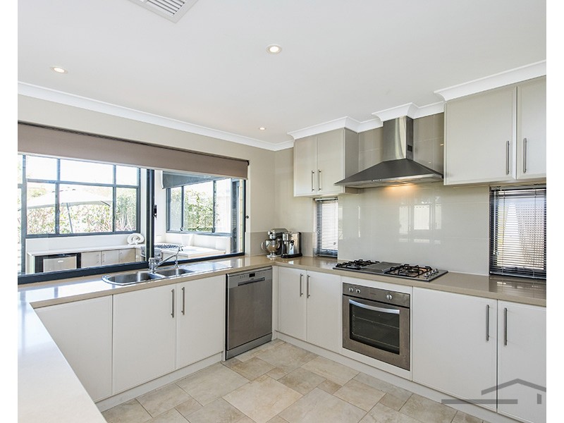 3 Loxton Street, Dudley Park WA 6210