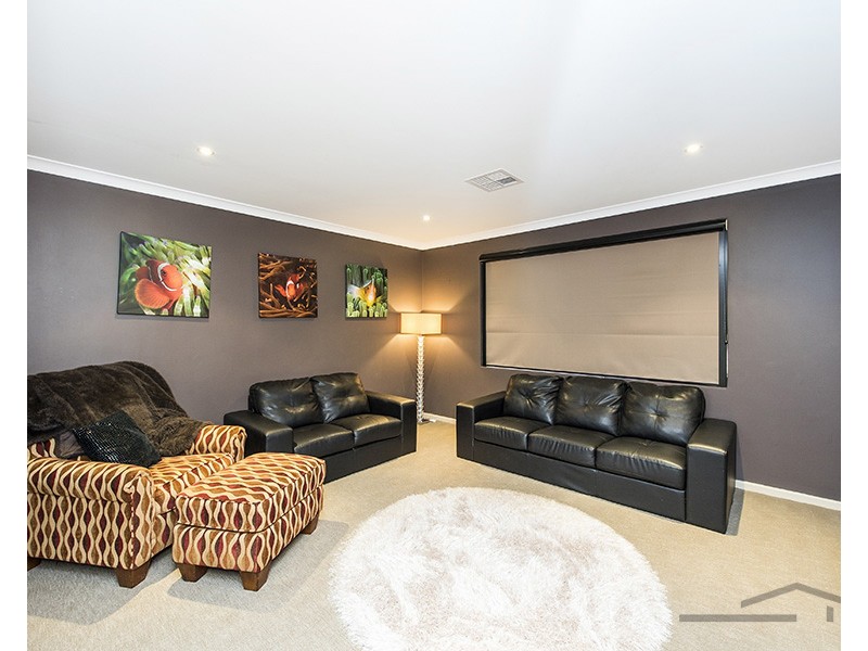 3 Loxton Street, Dudley Park WA 6210
