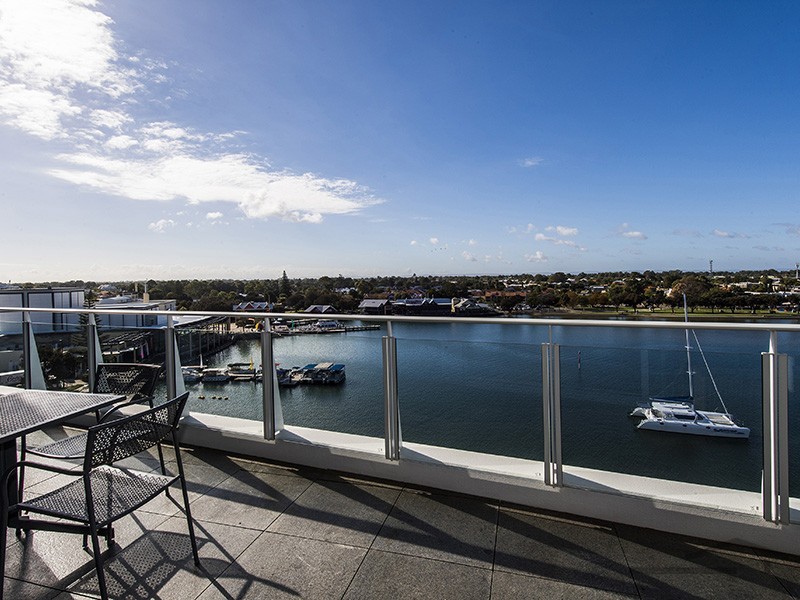 707/1 Marco Polo Drive, Mandurah WA 6210