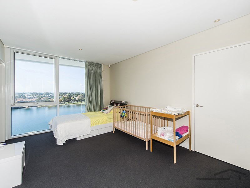 707/1 Marco Polo Drive, Mandurah WA 6210