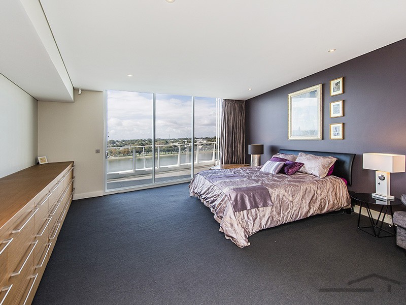 707/1 Marco Polo Drive, Mandurah WA 6210