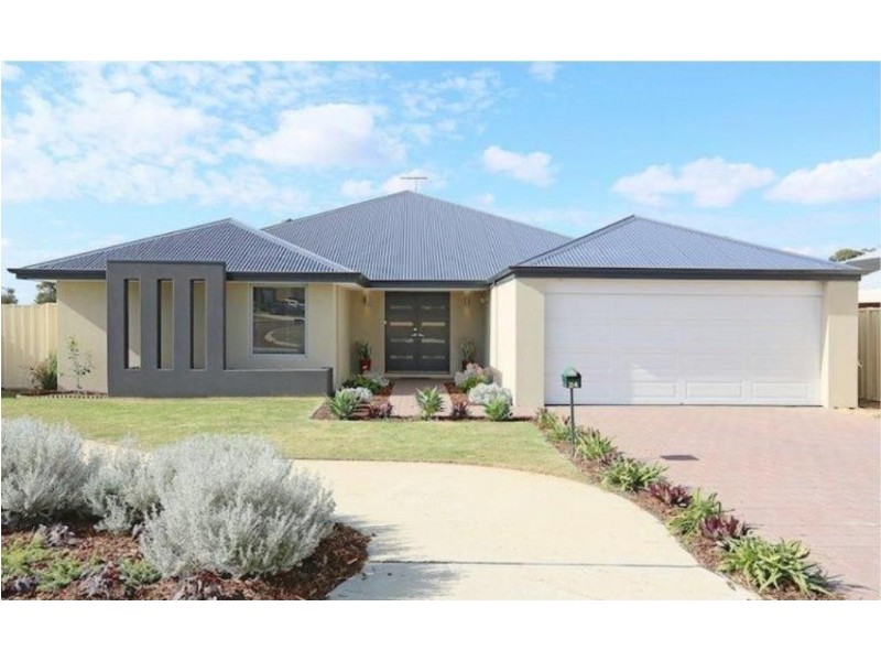 24 Garcia Loop, Lakelands WA 6180