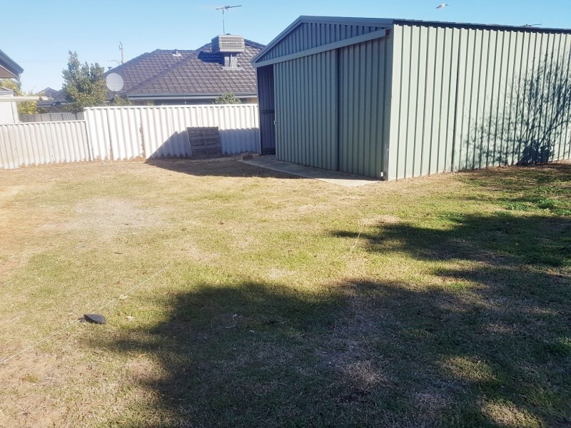32 Comet Street, Dudley Park WA 6210