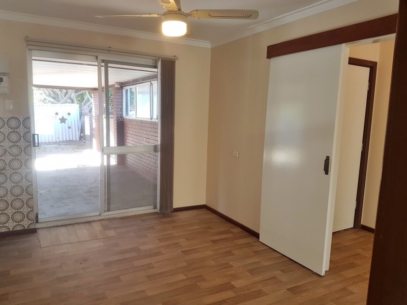 32 Comet Street, Dudley Park WA 6210