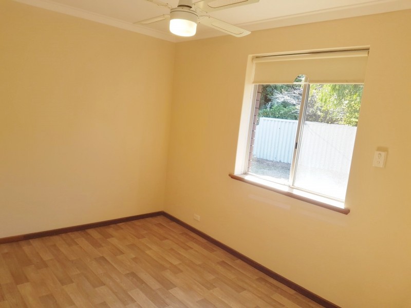 32 Comet Street, Dudley Park WA 6210