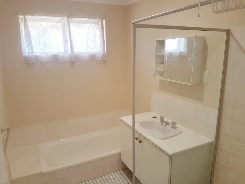 32 Comet Street, Dudley Park WA 6210
