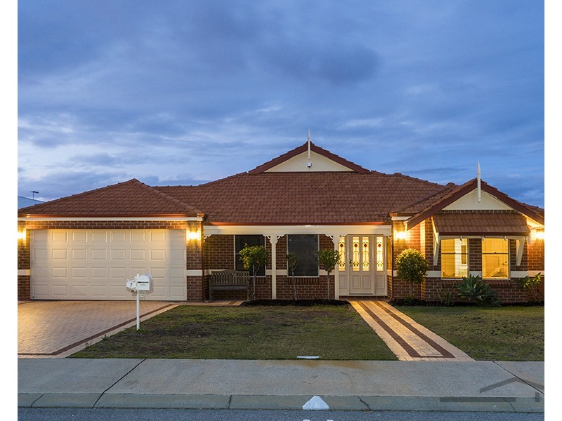 7 Virginia Turn, Madora Bay WA 6210