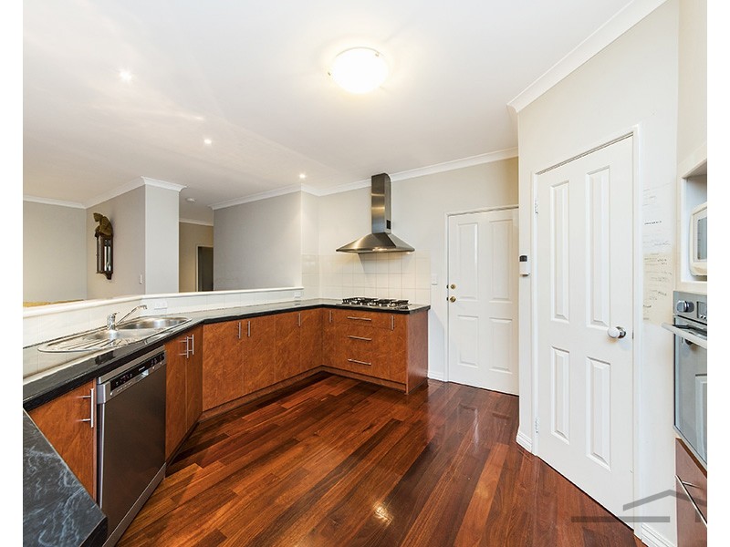 7 Virginia Turn, Madora Bay WA 6210