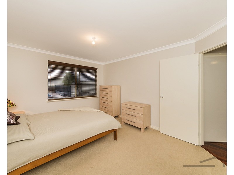 7 Virginia Turn, Madora Bay WA 6210