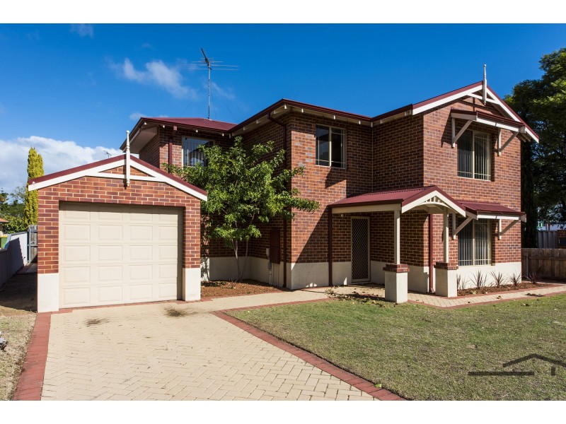 1/3 First Avenue, Mandurah WA 6210