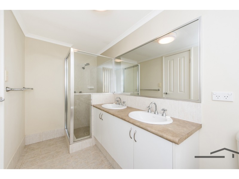 1/3 First Avenue, Mandurah WA 6210