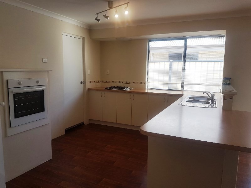 19 Jester Parkway, Meadow Springs WA 6210