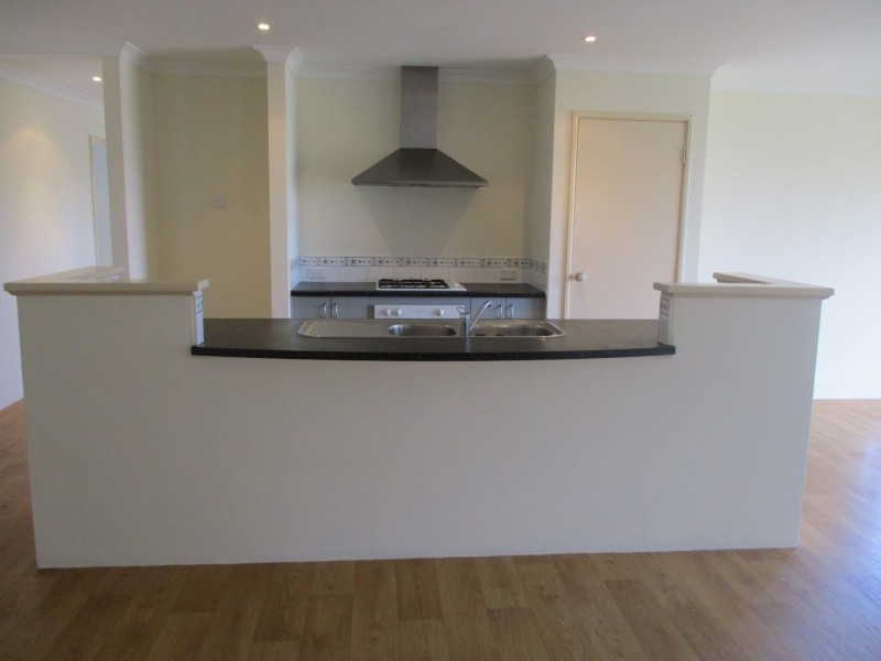 21 Tranquility Way, Halls Head WA 6210