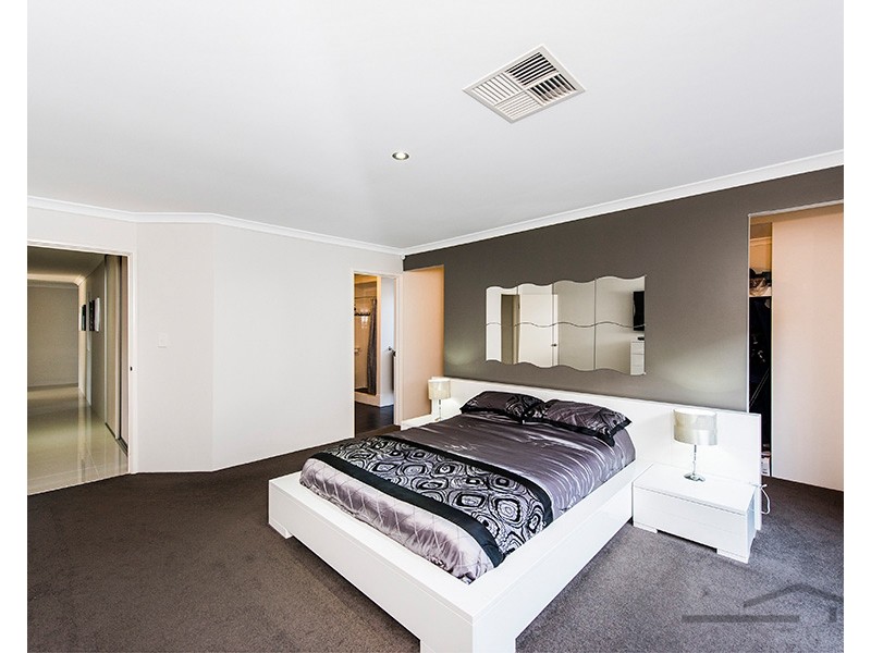 1 Acerosa Boulevard, Halls Head WA 6210