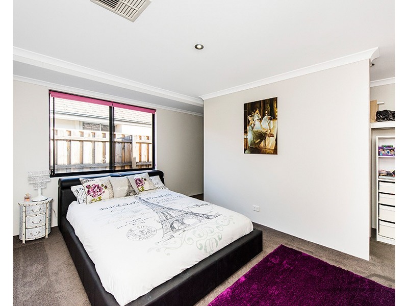 1 Acerosa Boulevard, Halls Head WA 6210