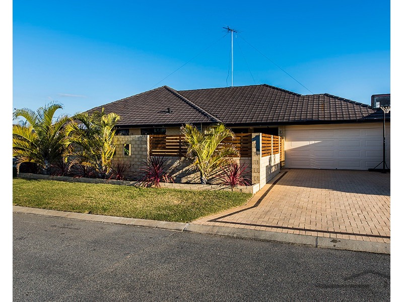 1 Acerosa Boulevard, Halls Head WA 6210