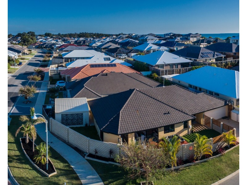 1 Acerosa Boulevard, Halls Head WA 6210