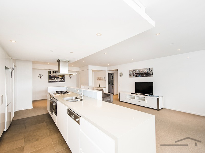 904/3 Marco Polo Drive, Mandurah WA 6210