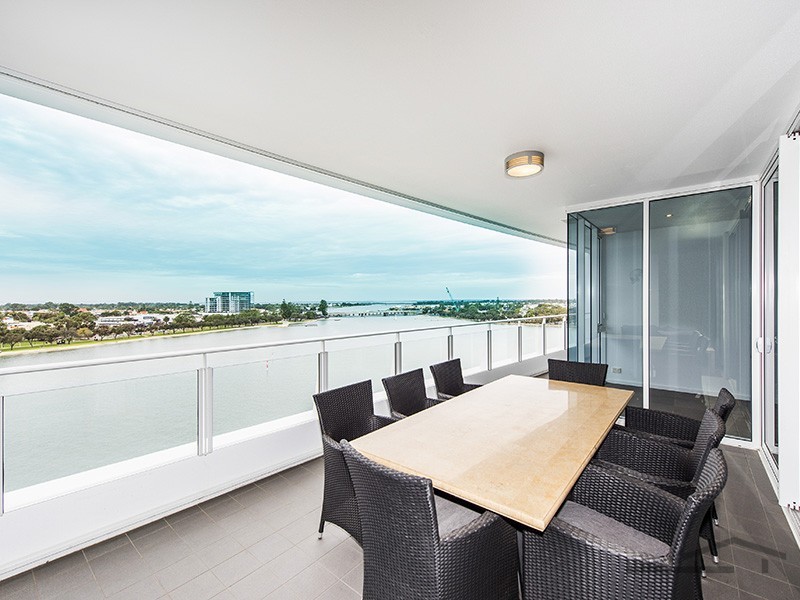 904/3 Marco Polo Drive, Mandurah WA 6210