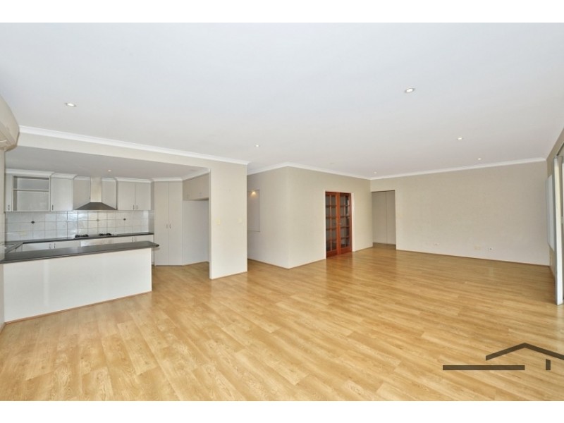 12 Ferguson Street, Wannanup WA 6210